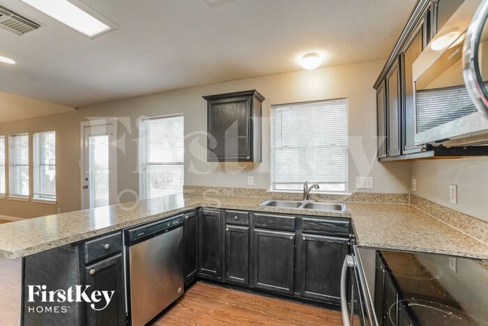 Building Photo - 5211 Timber Quail Dr