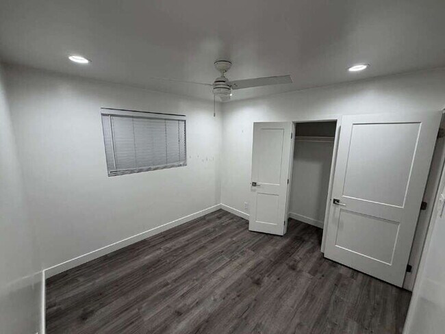 Building Photo - 1716 S Shafer Dr