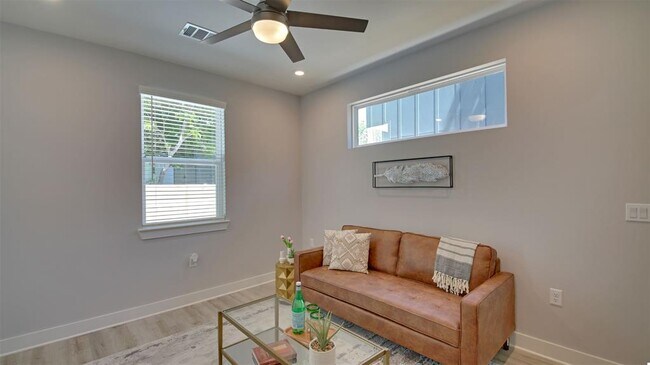 Building Photo - 7204 Meador Ave