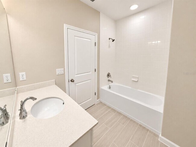 Building Photo - 763 Pilea St