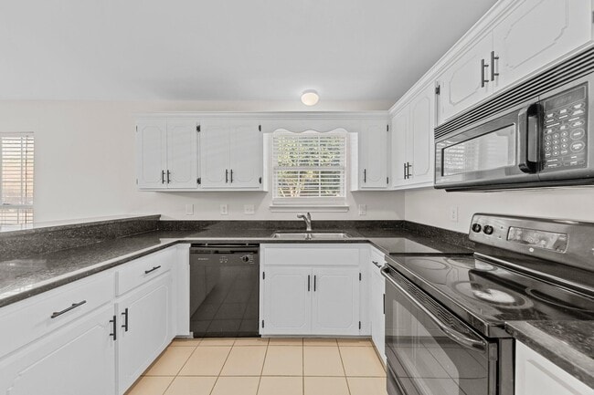 Building Photo - 4558 Barrington Ln