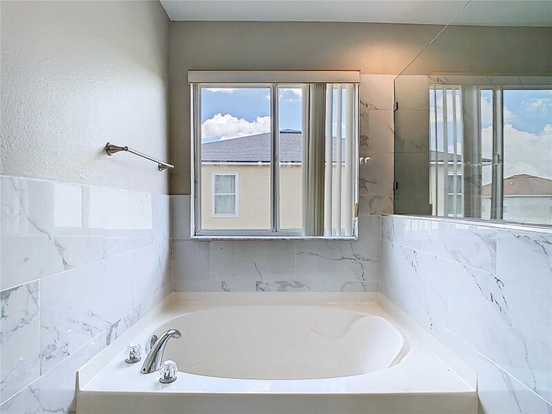 Building Photo - 10617 Bamboo Rod Cir