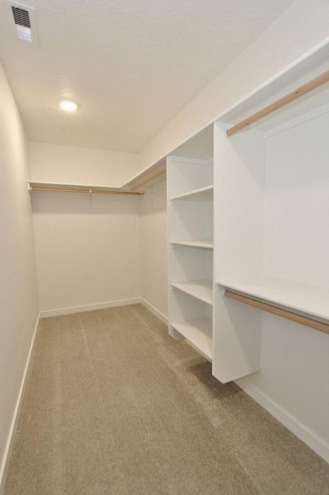 Building Photo - Modern townhouse in a Cozy Community. 50% ...