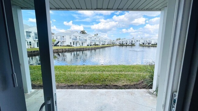 Building Photo - 2536 Woodgate Blvd