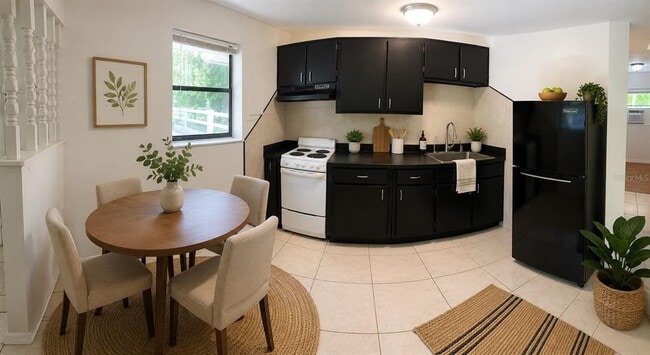 Building Photo - 1735 Timocuan Way