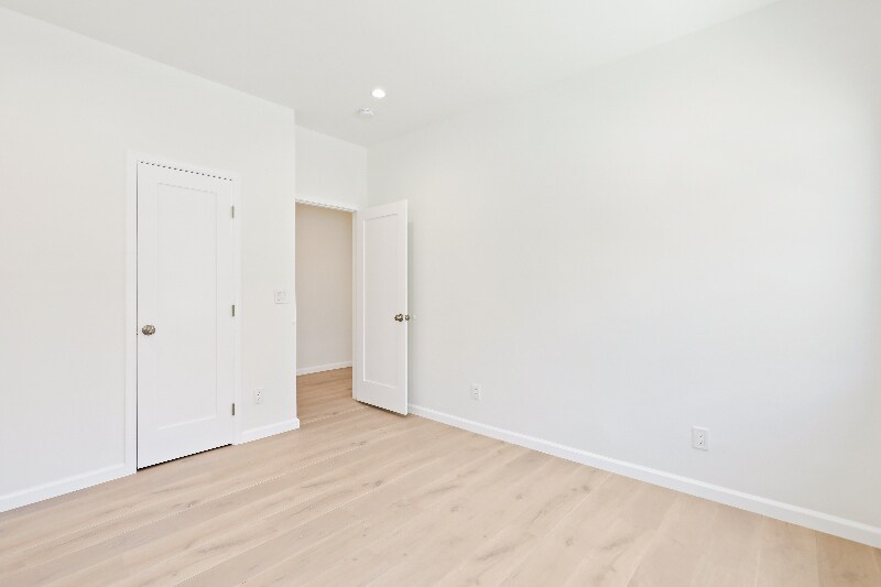 Building Photo - 5234 W 20th St