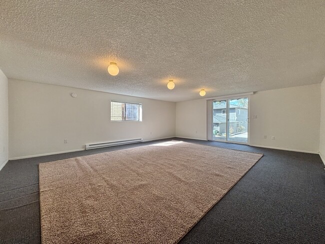 Building Photo - 3418 W 2nd Ave