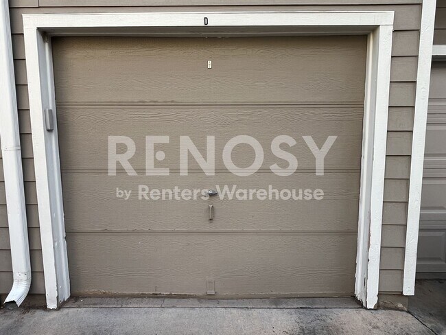 Building Photo - Your new 3 Bed 2 Bath home is waiting for you on Trenton St.