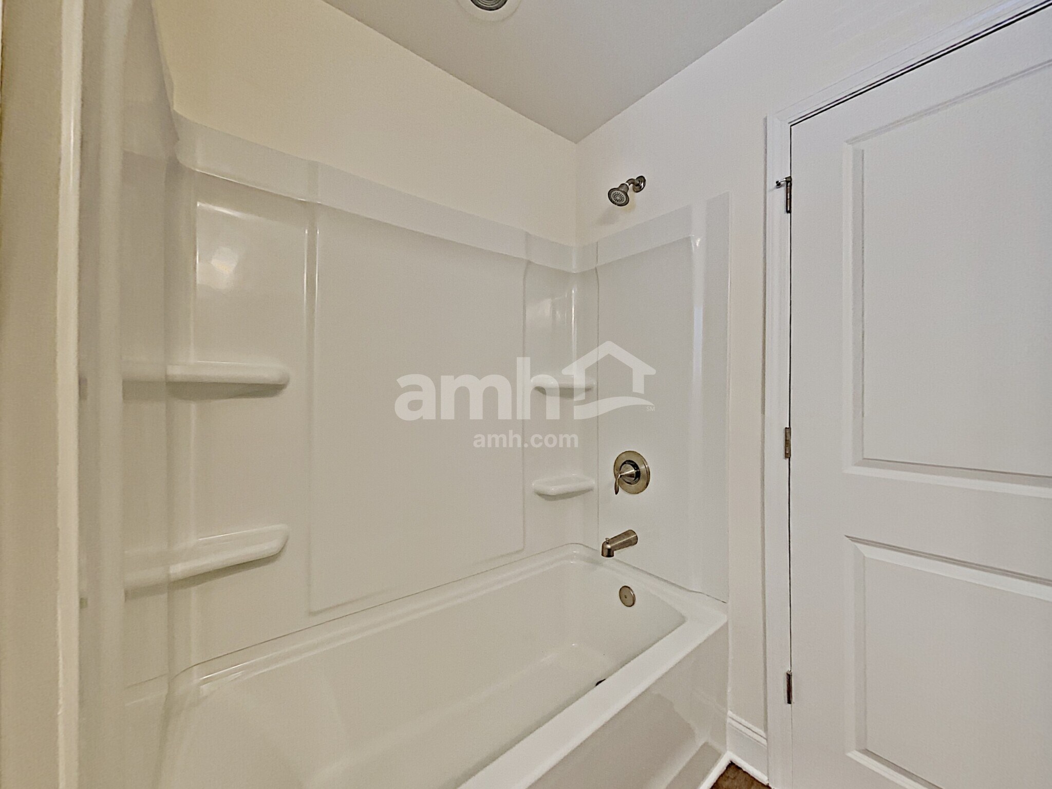 Building Photo - 124 Lindridge Dr