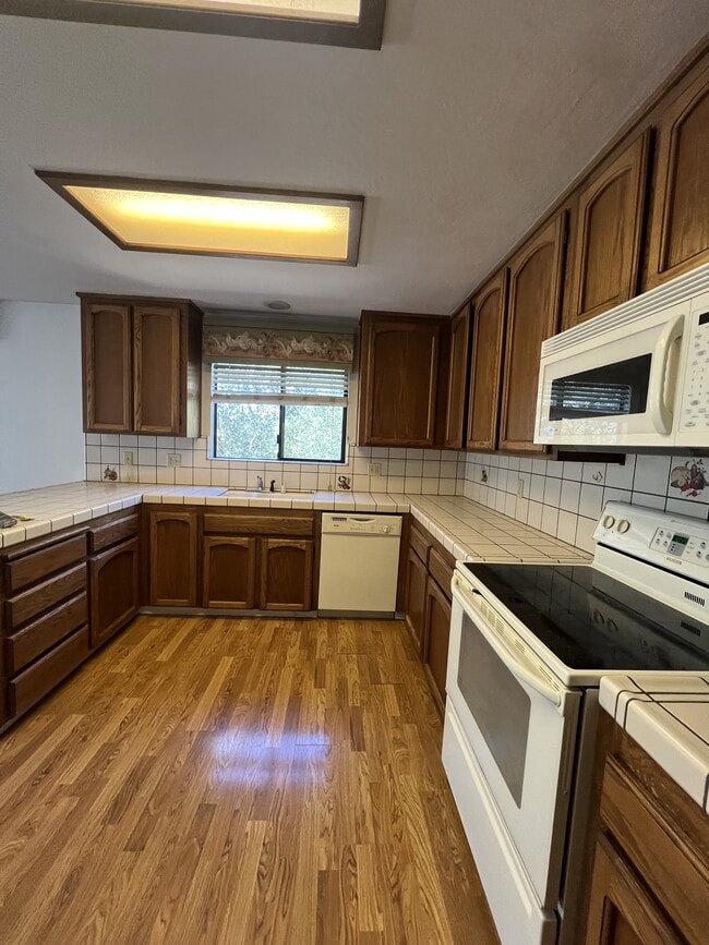 Building Photo - 17909 Huckleberry Dr