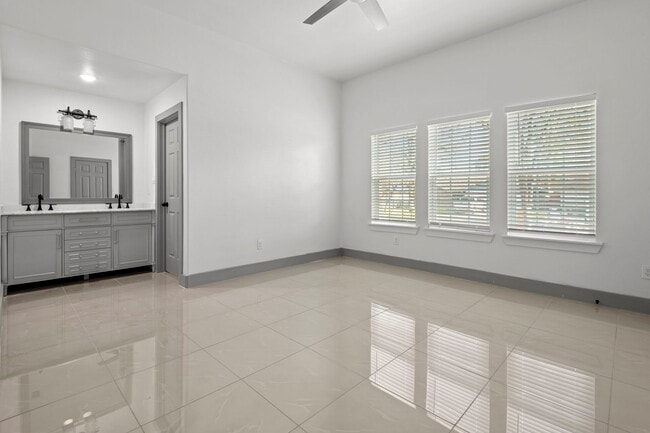 Building Photo - 5607 Cypressgate Dr