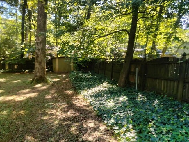 Building Photo - 1009 Verdi Way