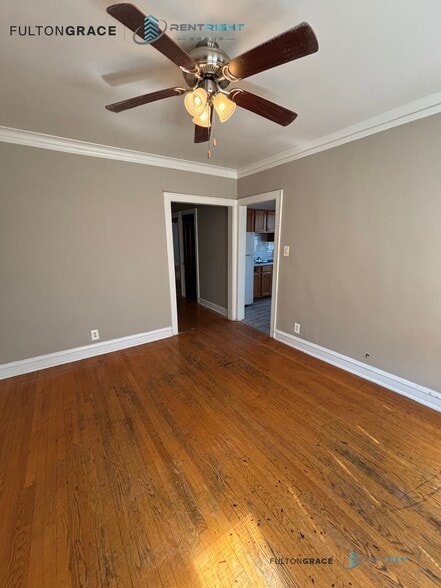 Building Photo - 4645 N Elston Ave