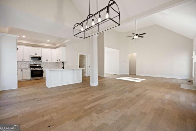 Building Photo - 360 Ansley Dr