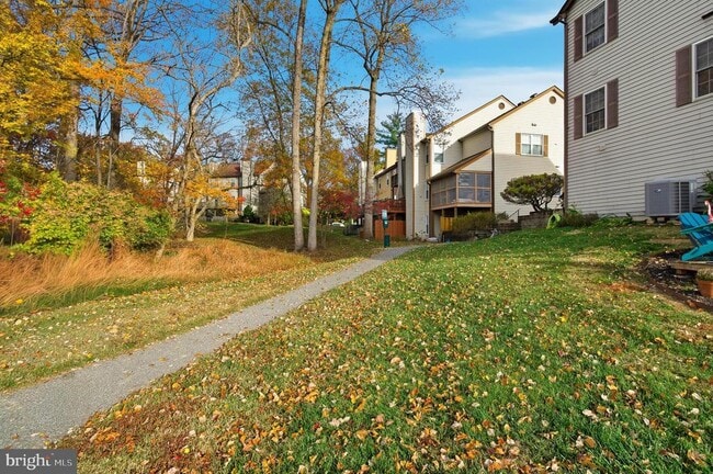 Building Photo - 7393 Swan Point Way