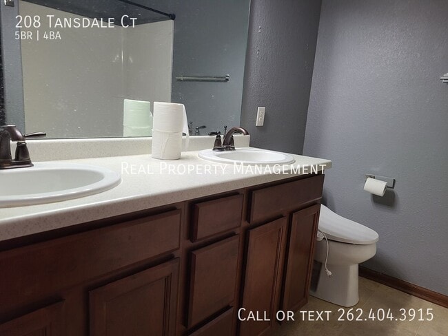Building Photo - 208 Tansdale Ct