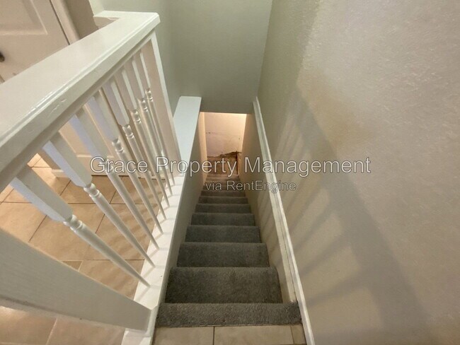 Building Photo - 636 Tennyson St