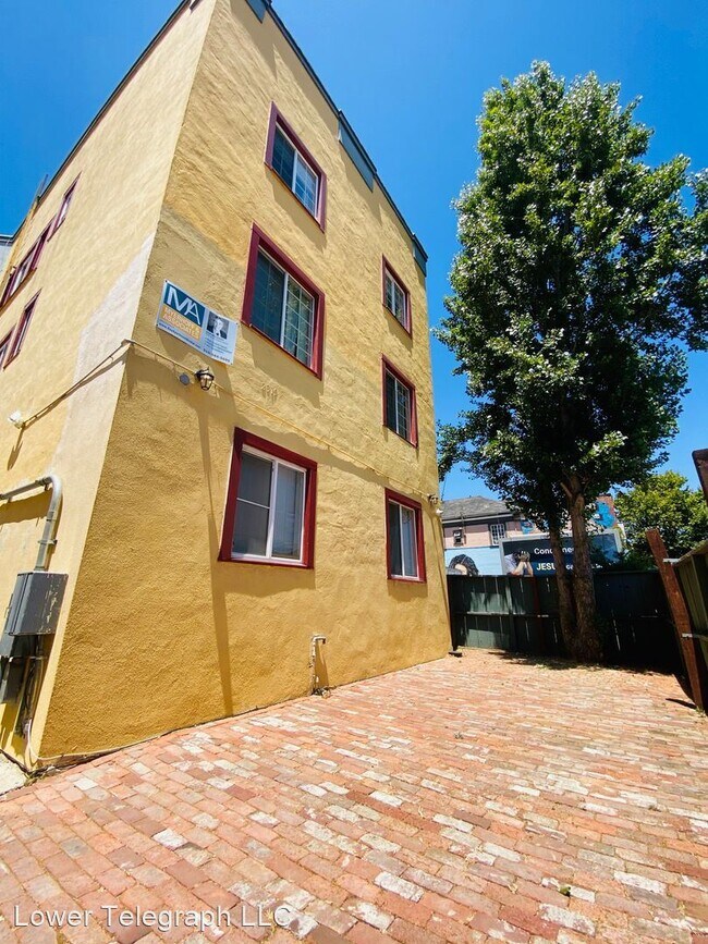 Building Photo - 2315 Telegraph Ave