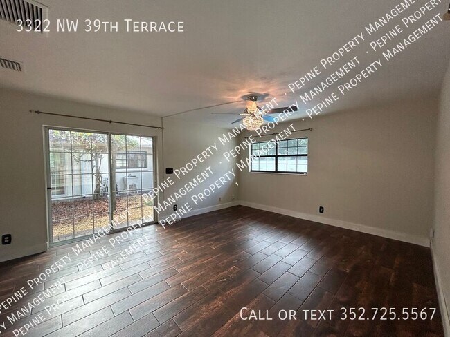 Building Photo - 3322 NW 39th Ter