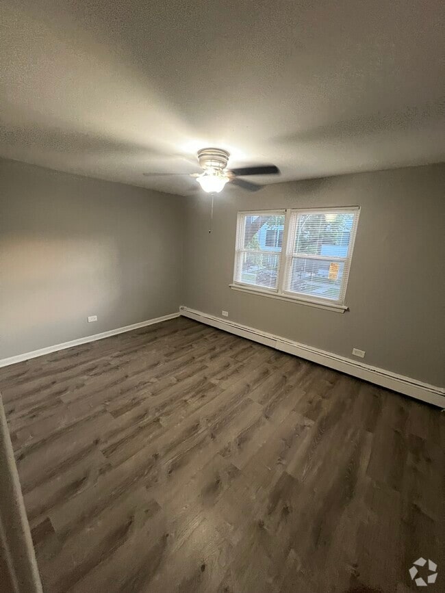 Building Photo - 6437 S Evans Ave