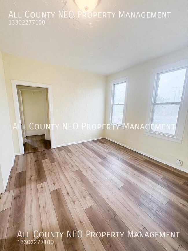 Building Photo - 3404 Walton Ave