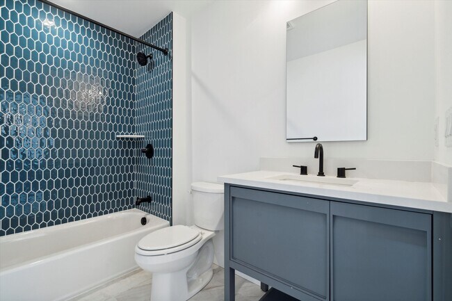 Building Photo - 2636 E York St