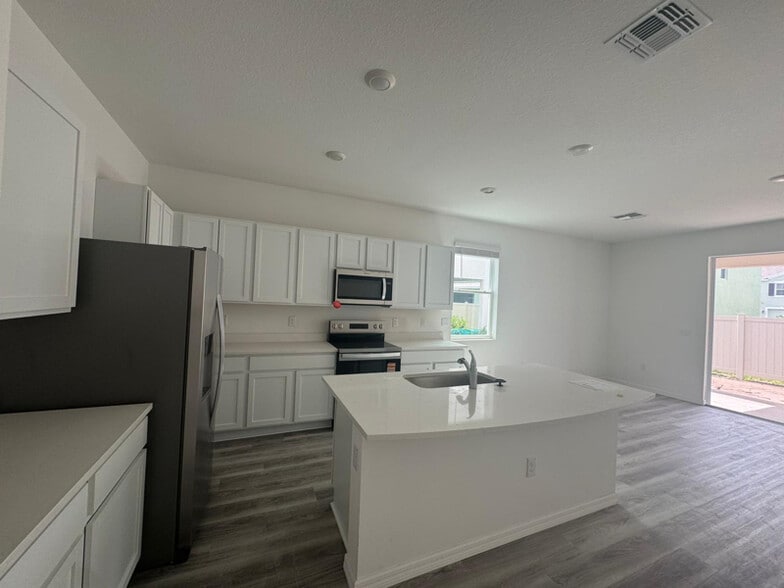 Building Photo - 17257 Bigleaf Mahogany Ln