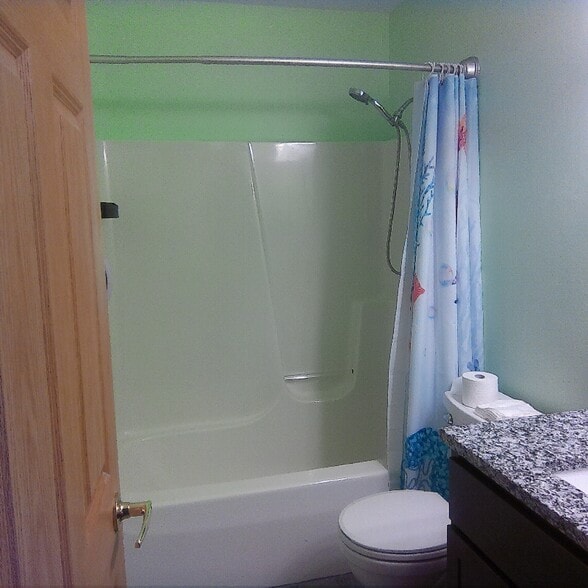 Building Photo - 1103 Autumn Dr