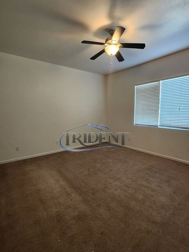 Building Photo - 3 bedroom 2 bath near schools and parks