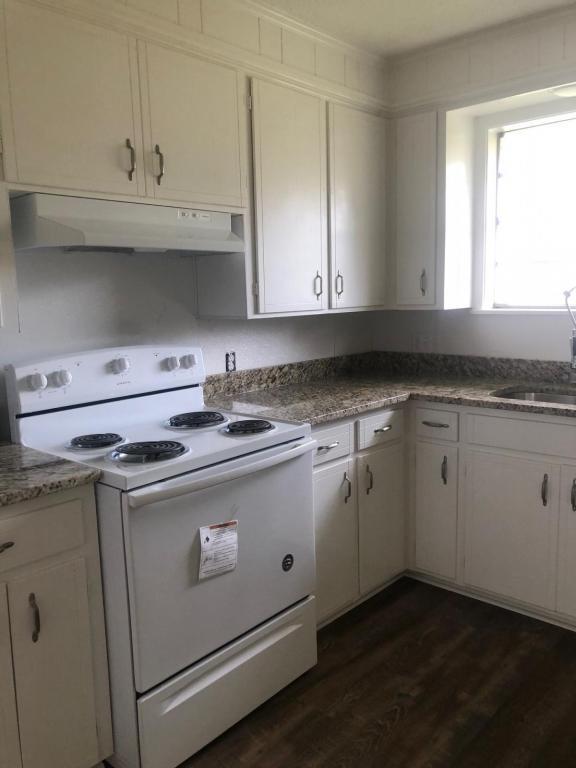 Building Photo - 39503 LA-74