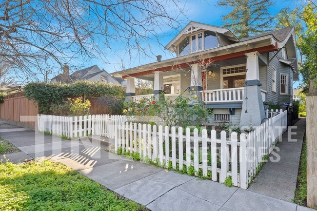 Building Photo - 2916 22nd St