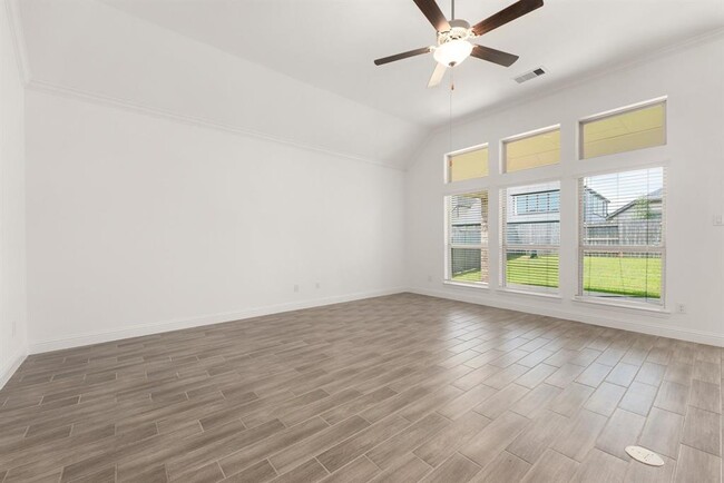 Building Photo - 6518 Fairway Gln Ln