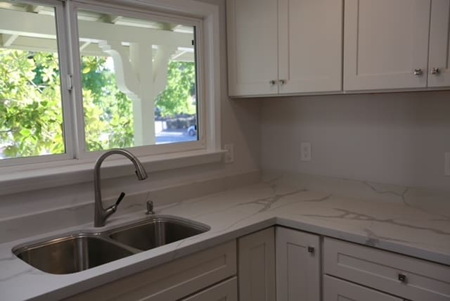 Building Photo - 3 Le Claire Ct