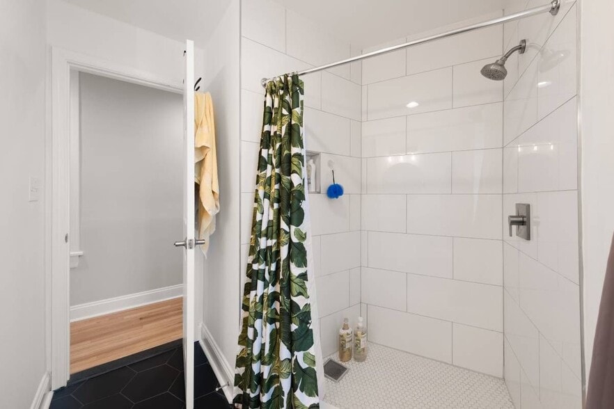 Building Photo - 150 Rhode Island Ave NW