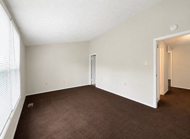Building Photo - 6412 Autumn Gold Ct