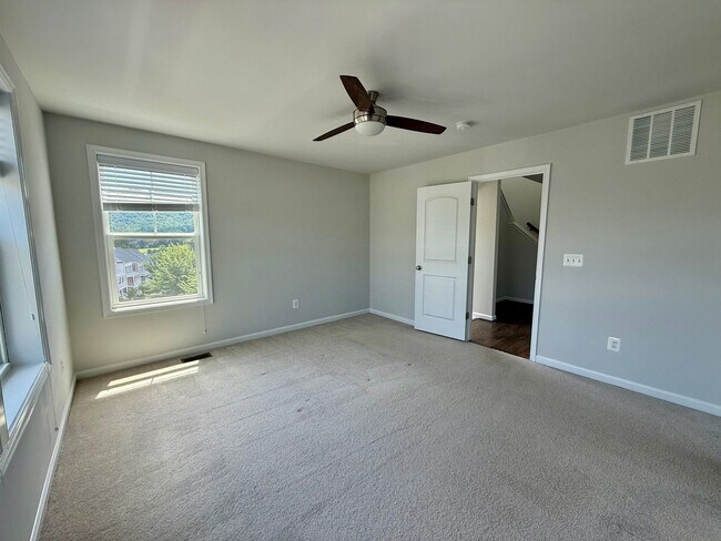 Building Photo - 2617 Avinity Pl