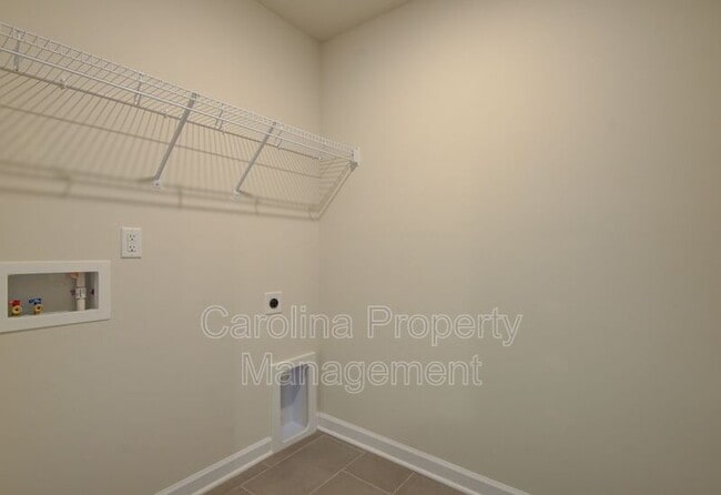 Building Photo - 105 Johns Cardinal Dr