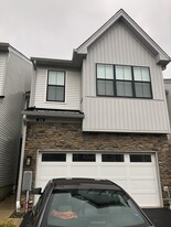 Building Photo - 294 Kennedy Dr