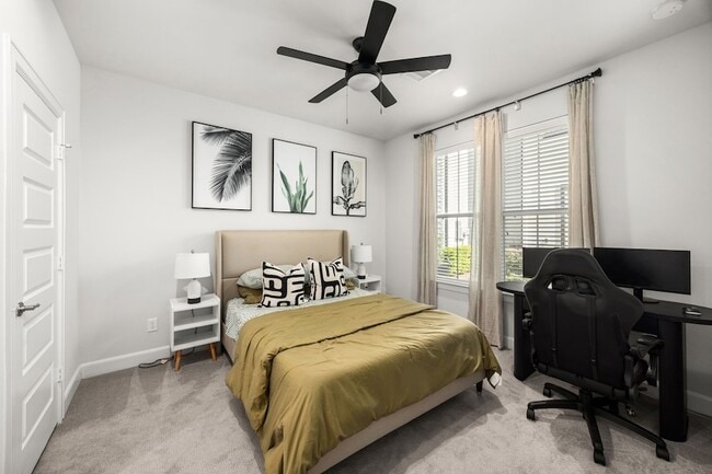 Building Photo - 2718 Grand Fountains Dr