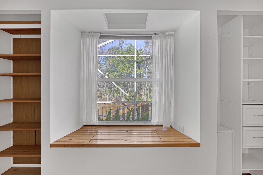 Building Photo - 6817 Barnwell Dr