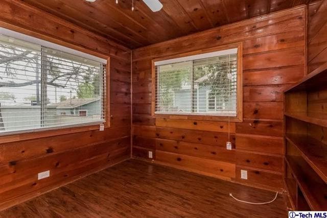 Building Photo - 1890 Las Lunas St