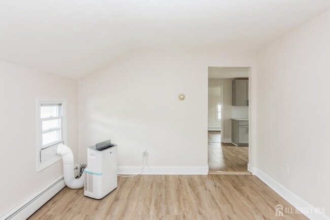 Building Photo - 176 Manalapan Rd