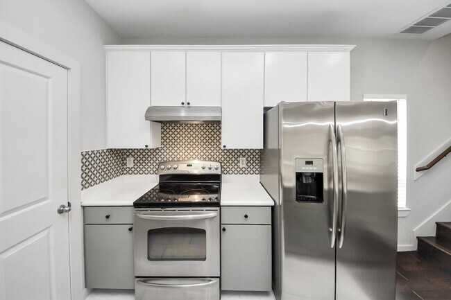 Building Photo - 5319 Avenue J