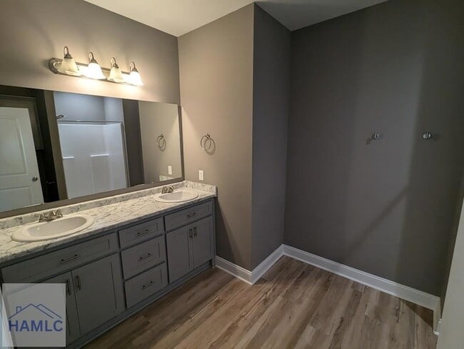 Building Photo - 172 Taylors Crk Dr