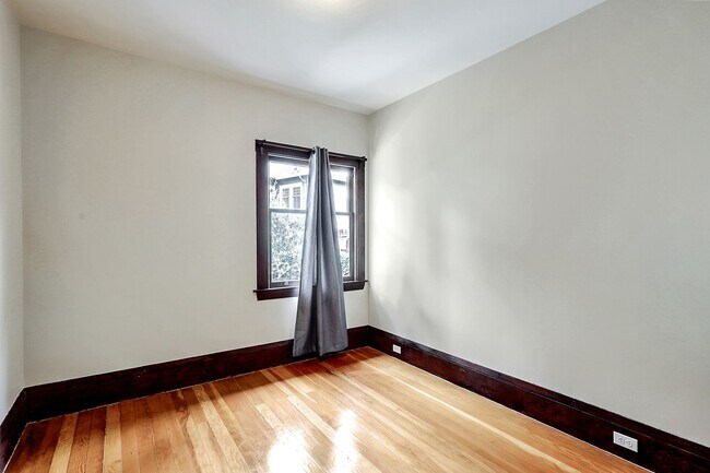 Building Photo - Perfect Blend of Piedmont Ave Energy & Tree-Lined Tranquility