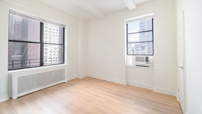 Building Photo - 238 W 71st St