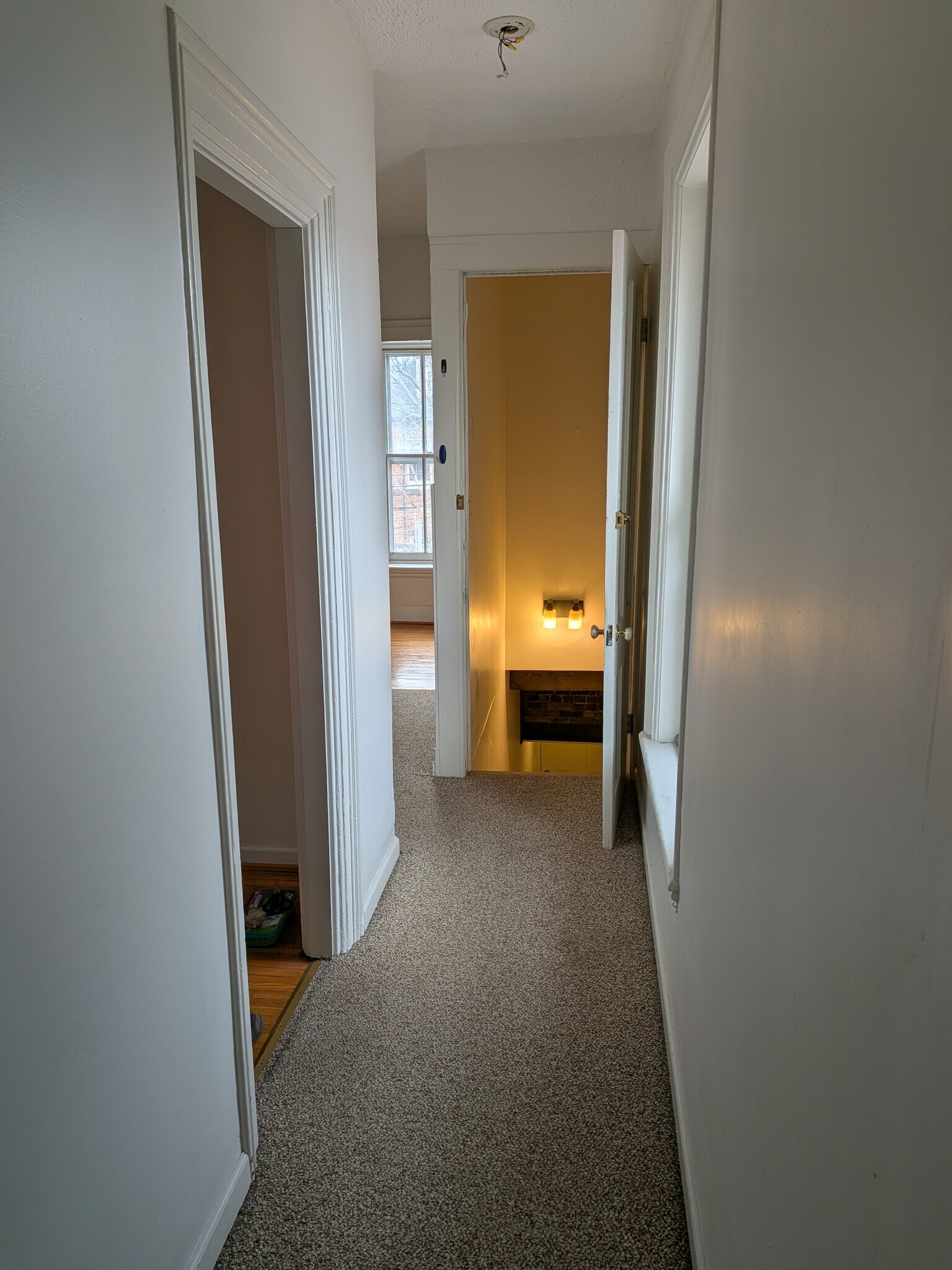 Building Photo - 516 Prospect Ave