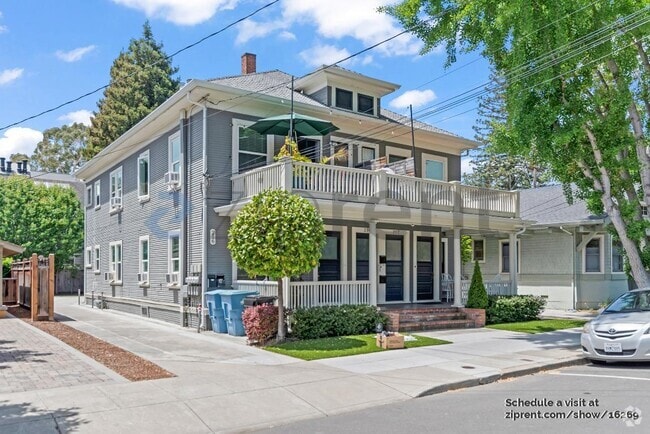 Building Photo - 212 Emerson St