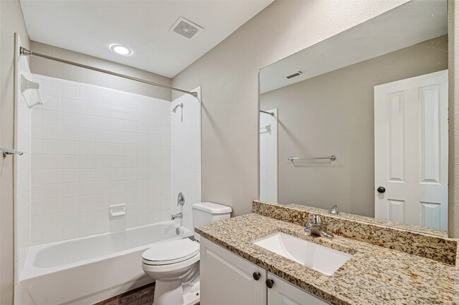 Building Photo - 77 Woodlily Pl