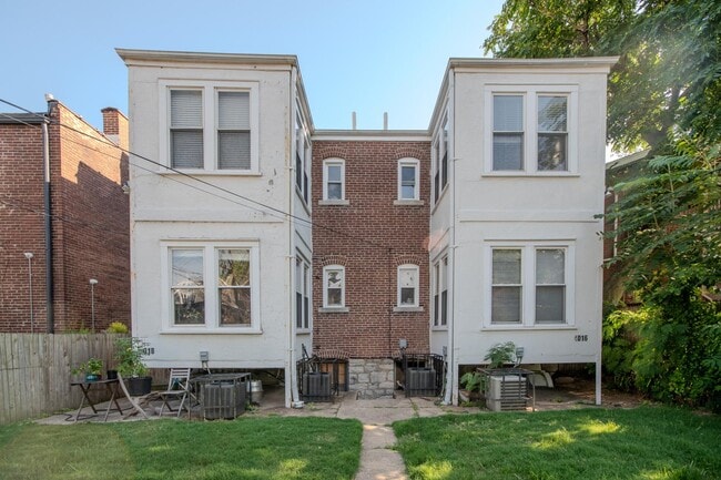 Building Photo - 4016-18 Flad Ave - 4018